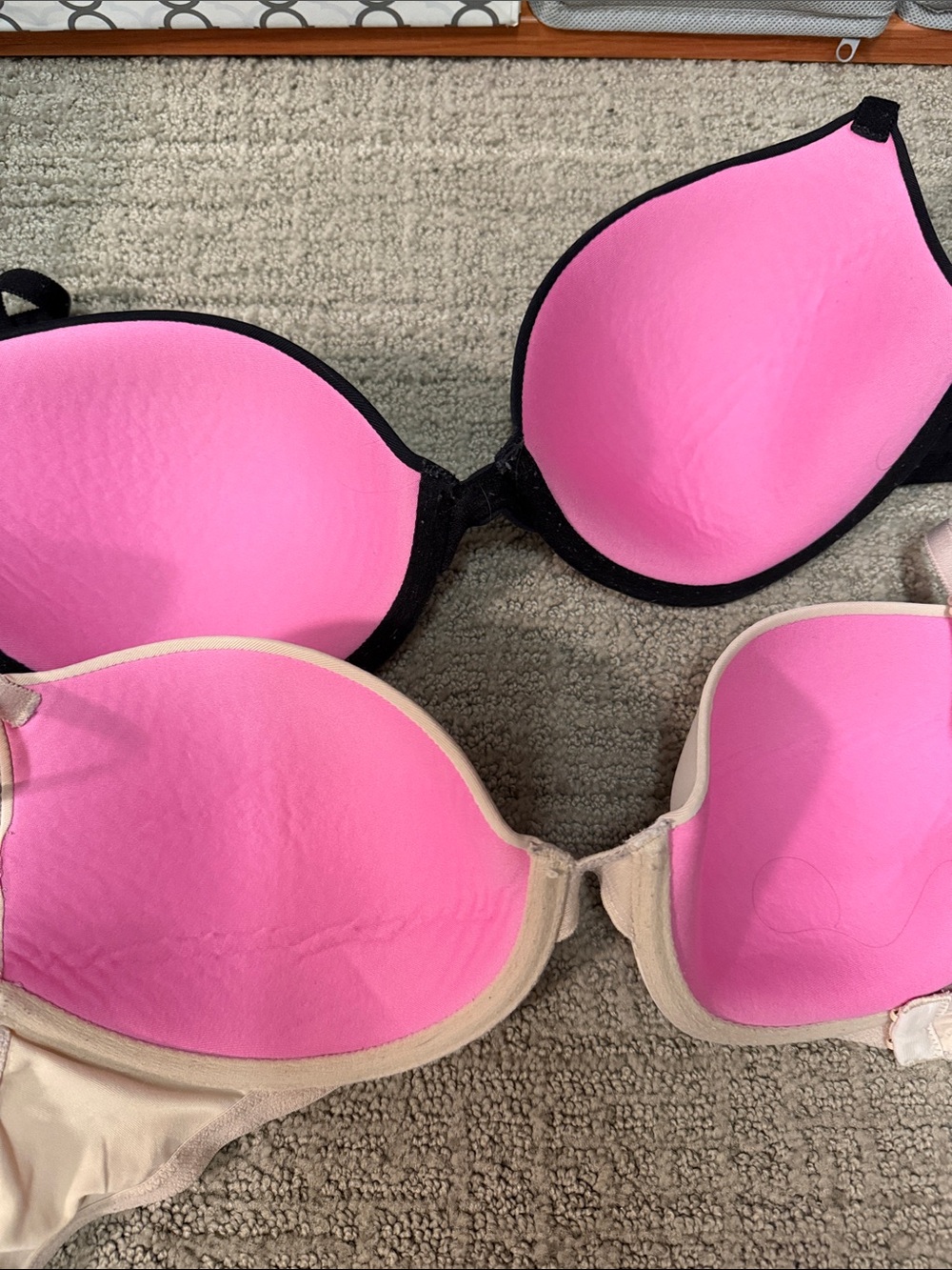 PINK Victoria's Secret Smooth T-Shirt Bras - Black & Nude - Picture 4 of 4